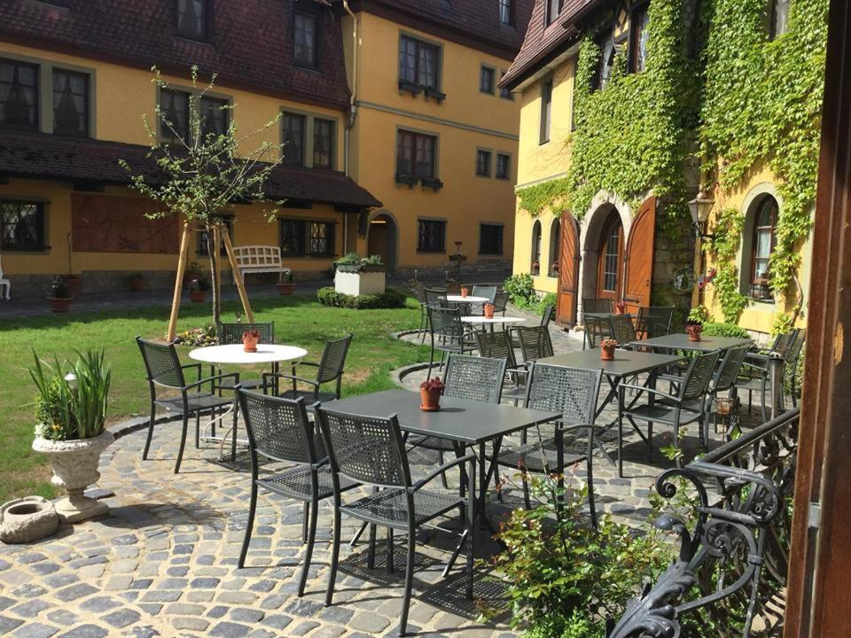 Hotel Leicht Biebelried ภายนอก รูปภาพ