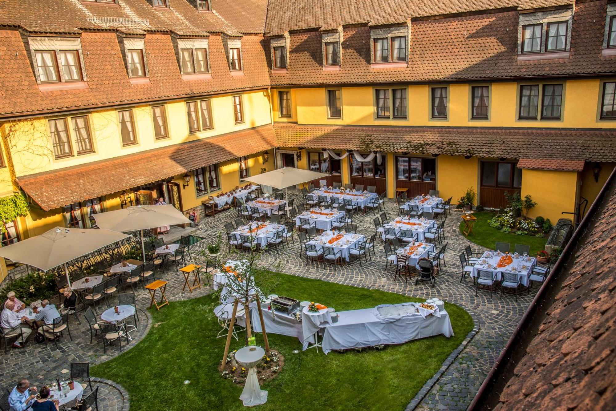 Hotel Leicht Biebelried ภายนอก รูปภาพ