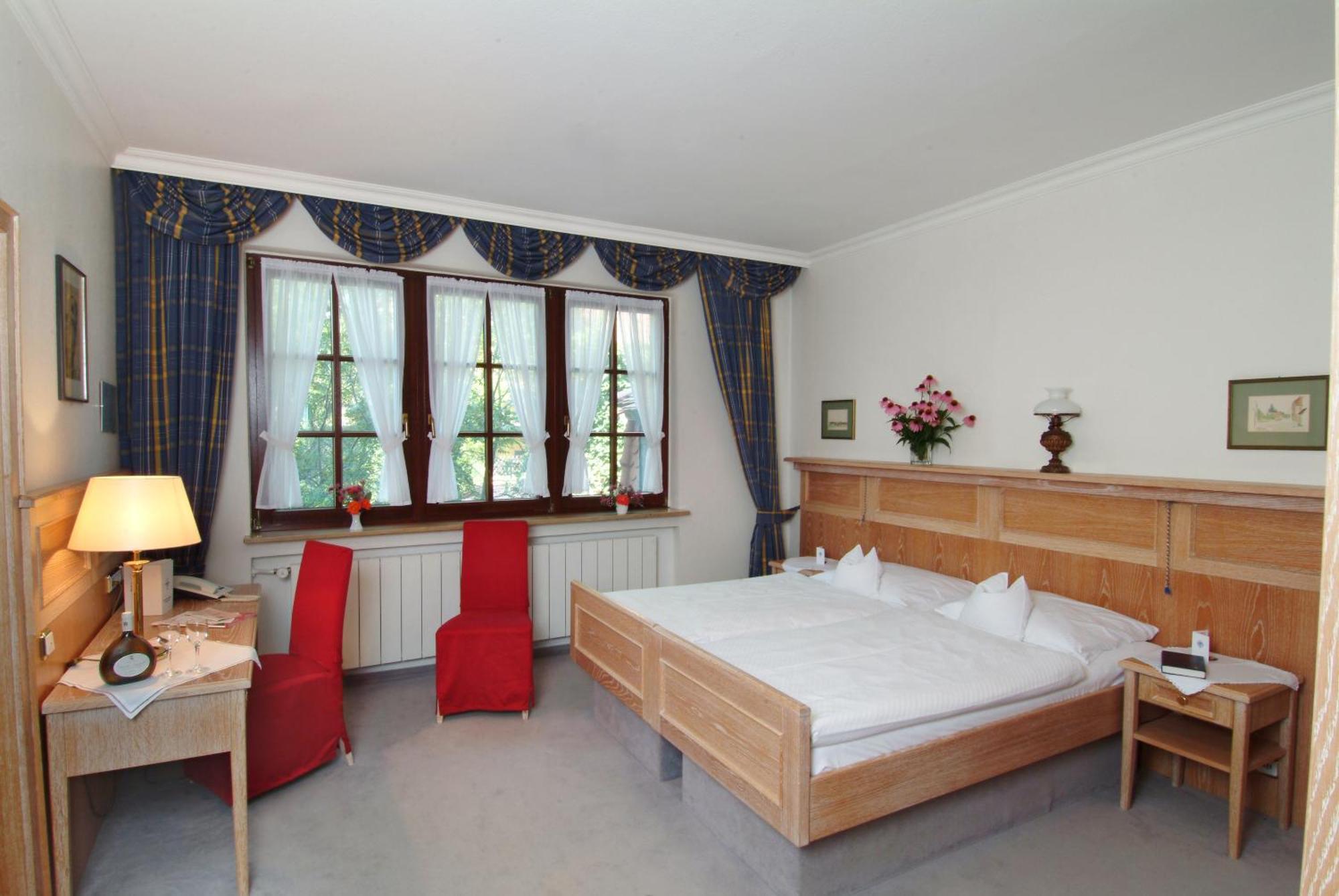 Hotel Leicht Biebelried ภายนอก รูปภาพ