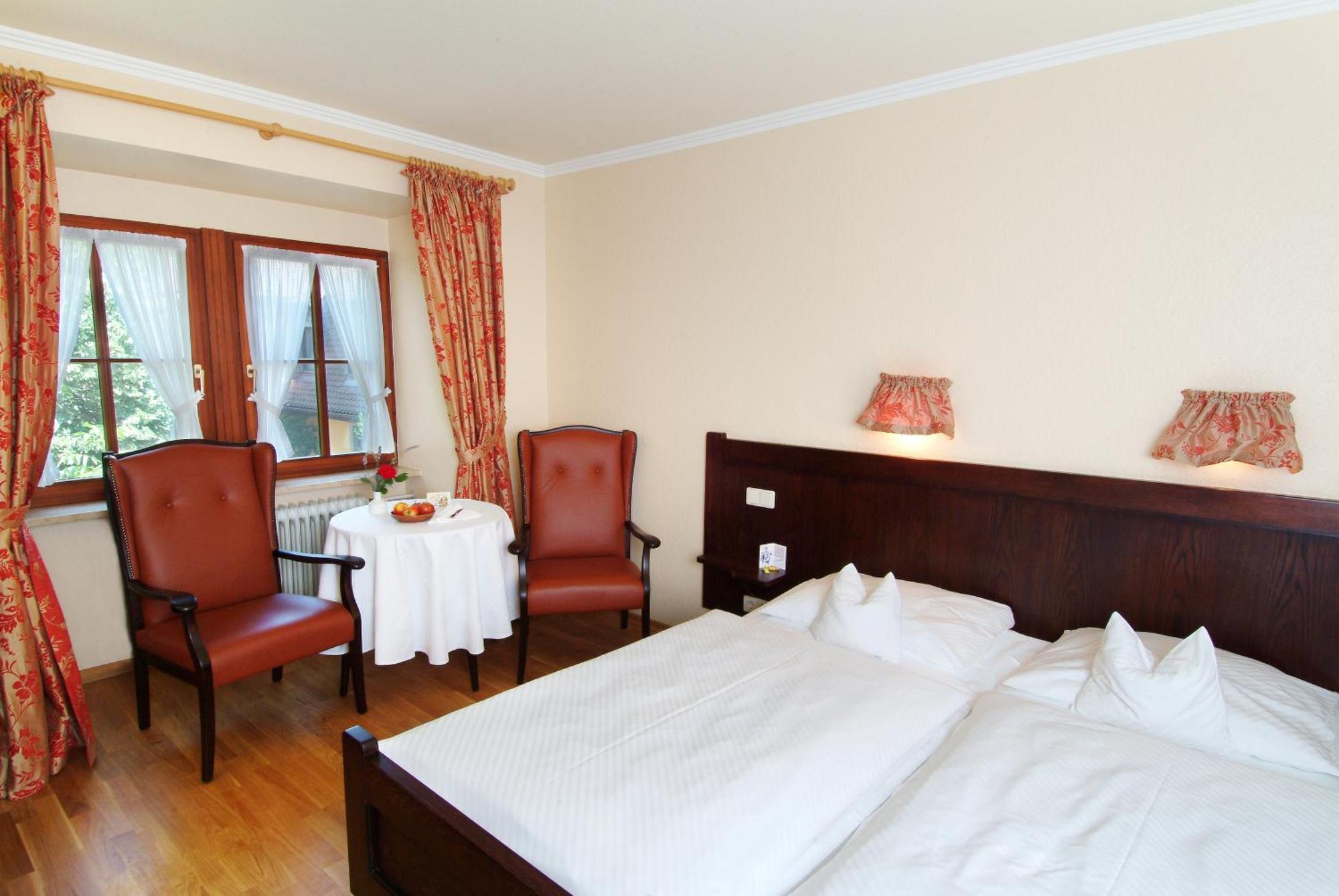 Hotel Leicht Biebelried ภายนอก รูปภาพ