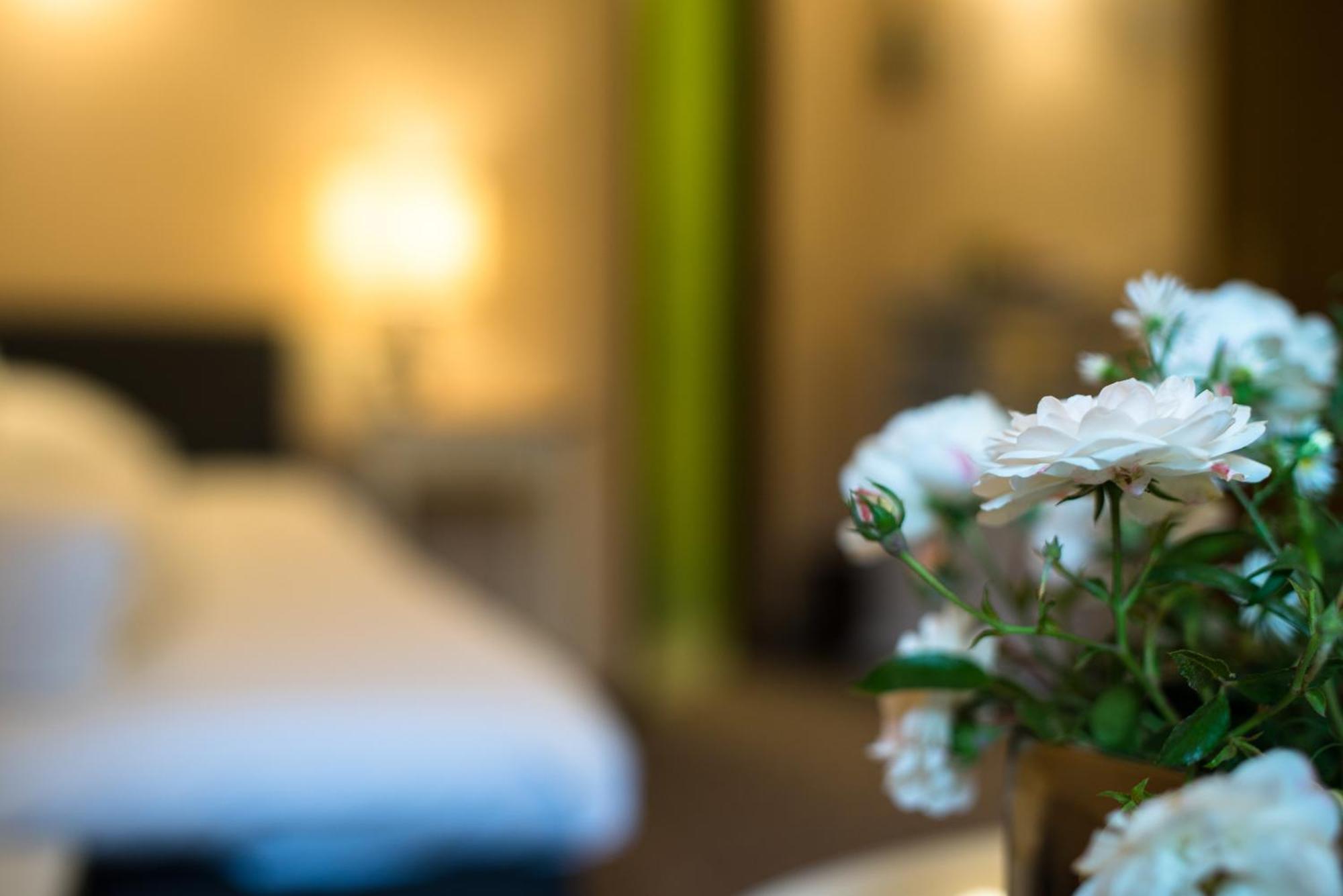 Hotel Leicht Biebelried ภายนอก รูปภาพ