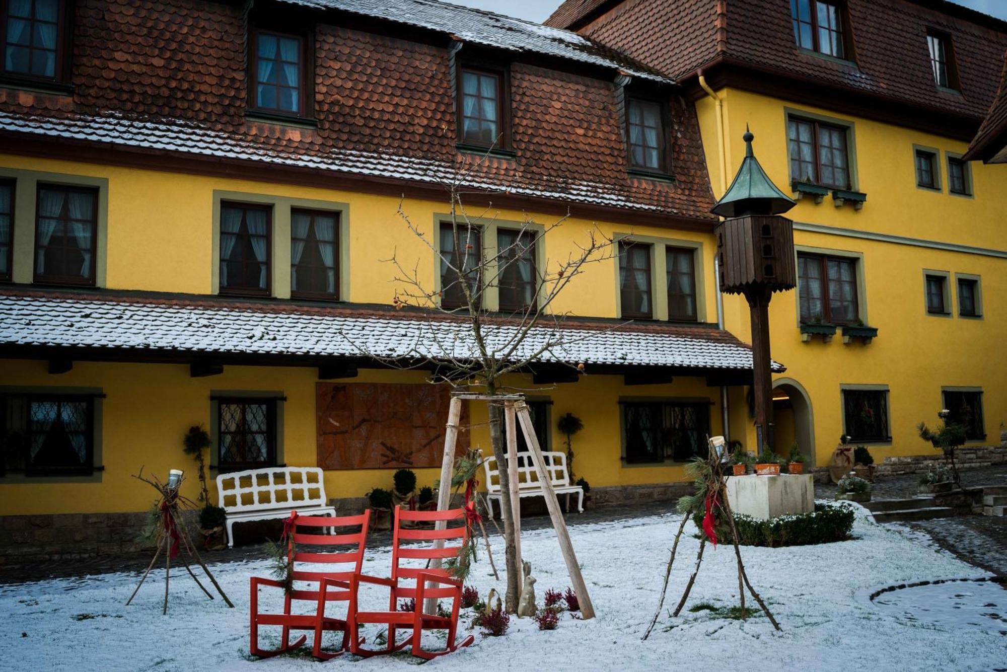 Hotel Leicht Biebelried ภายนอก รูปภาพ
